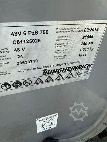 Carretilla eléctrica de 4 ruedas Jungheinrich EFG 320 / STVZO / nur 2599 Std.