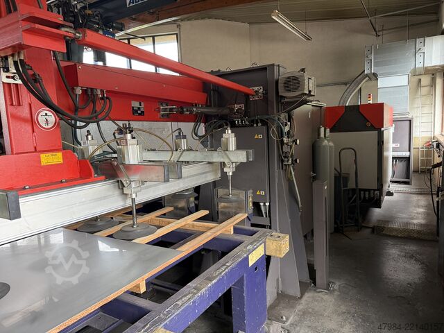 Laserový řezací stroj BYSTRONIC BYSTAR 3015