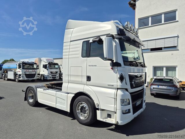 Τυπική μονάδα τράκτορα MAN TGX 18.440 4x2