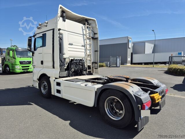 Τυπική μονάδα τράκτορα MAN TGX 18.440 4x2