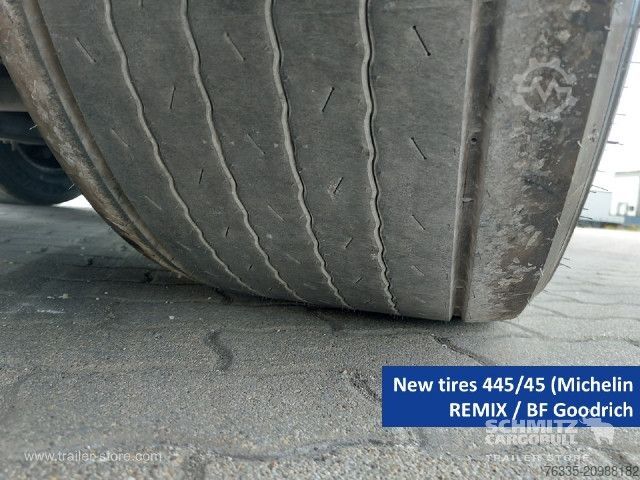 Öppen semitrailer med kapell Schmitz Cargobull Curtainsider Mega