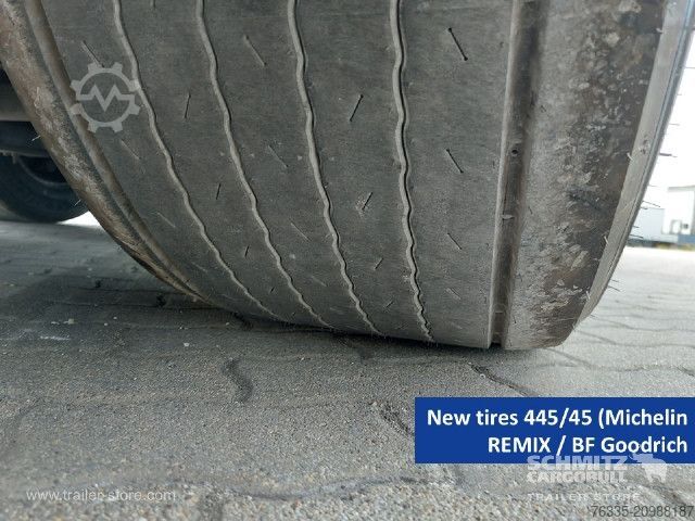 Öppen semitrailer med kapell Schmitz Cargobull Curtainsider Mega