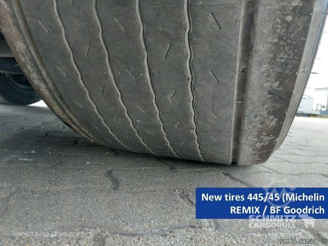 Öppen semitrailer med kapell Schmitz Cargobull Curtainsider Mega