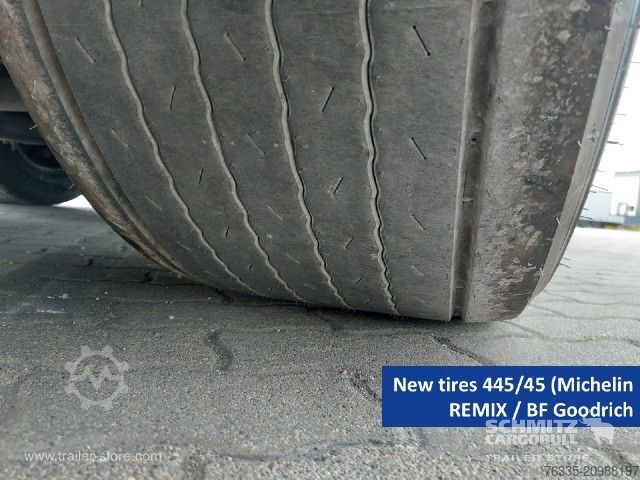 Öppen semitrailer med kapell Schmitz Cargobull Curtainsider Mega