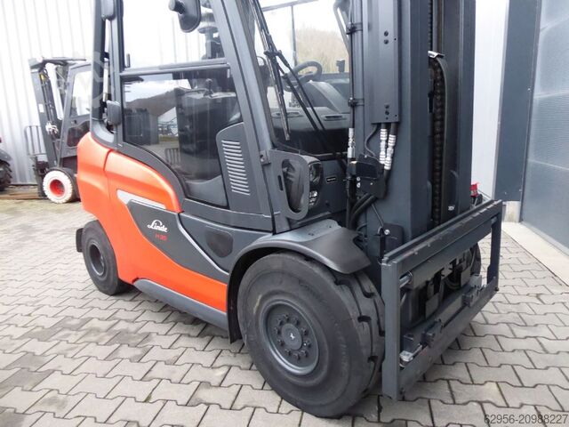 Empilhador de GPL Linde H35T-02