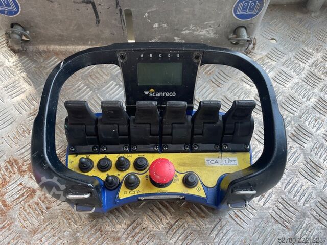 Leddelt teleskopisk arbejdsplatform Falcon Spider FS 330 Z