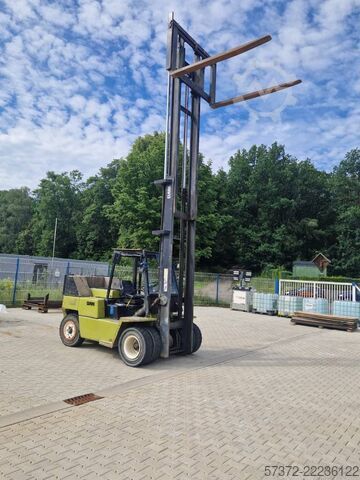 Wózek widłowy Clark DPH 75