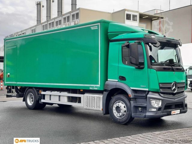 Φορτηγό κουτί (κουρμπαριστό) MERCEDES-BENZ 1827 L ACTROS Koffer 7,35 m mit Tür + LBW 2t