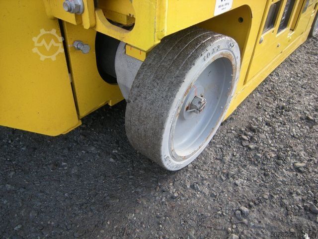 Arbeitsbühne GENIE GS 1330, Genie mit neuen Batterien, 5,9 m