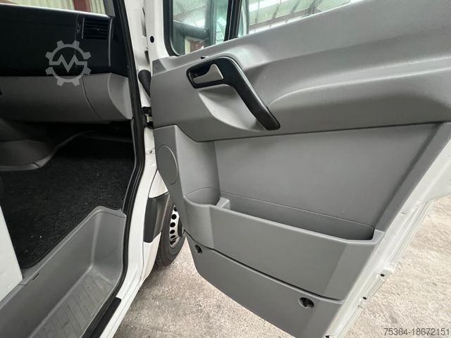Vrachtwagen met bakwagen VOLKSWAGEN Crafter 2.0 Tdi Polyester Koffer California 3,5t