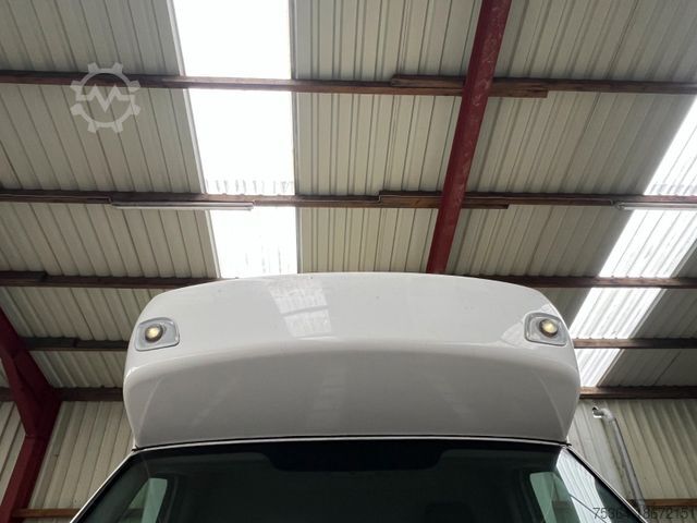 Kasa kamyoneti VOLKSWAGEN Crafter 2.0 Tdi Polyester Koffer California 3,5t