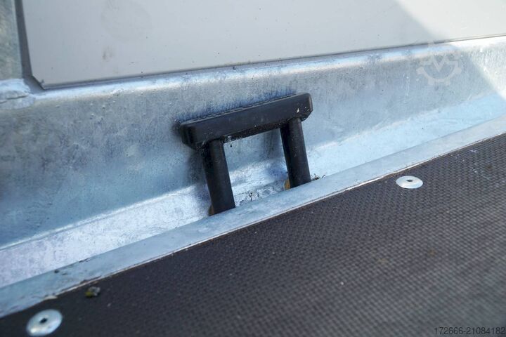 Laadbakaanhangwagen Vezeko HUSKY FB 27.35 345X162X10CM 2700KG ABSENKER