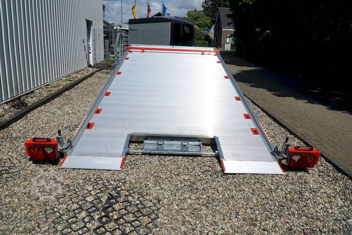 Bestelwagen autodrager Vezeko IMOLA 30.43 RACE MASTER | HANDSEILWINDE 502X209CM 3000KG AUTOTRAILER