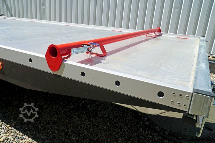 Bestelwagen autodrager Vezeko IMOLA 30.43 RACE MASTER | HANDSEILWINDE 502X209CM 3000KG AUTOTRAILER