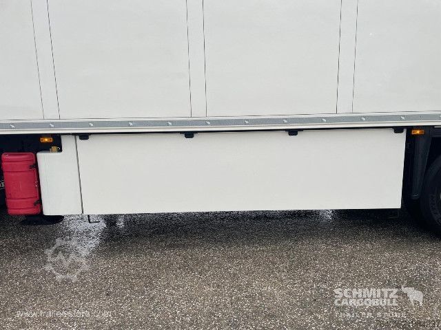 Koeloplegger Schmitz Cargobull Semitrailer Reefer Standard