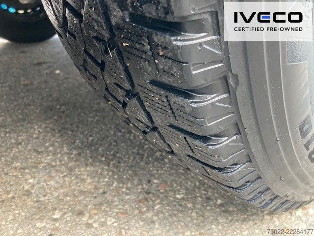 Panelová dodávka IVECO 35S18 L2H2 Automatik
