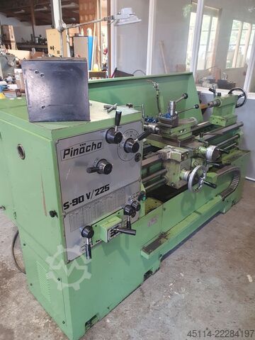 Univerzalni strug Pinacho S90V-225