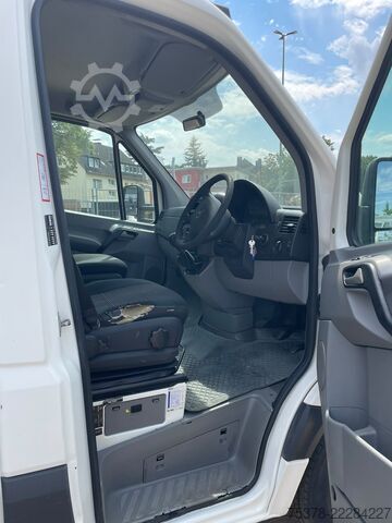 Pojazd komunalny Profesjonalny czyściciel wpustów Mercedes-Benz Sprinter 516 CDI Sinkkastenreiniger