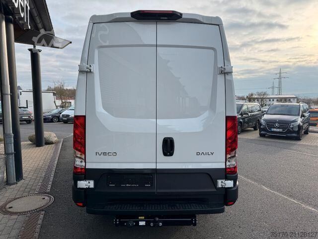 Hochdachkombi Iveco Daily 35S16 A8 *DoKa*Automatik*AHK*R3.520mm*