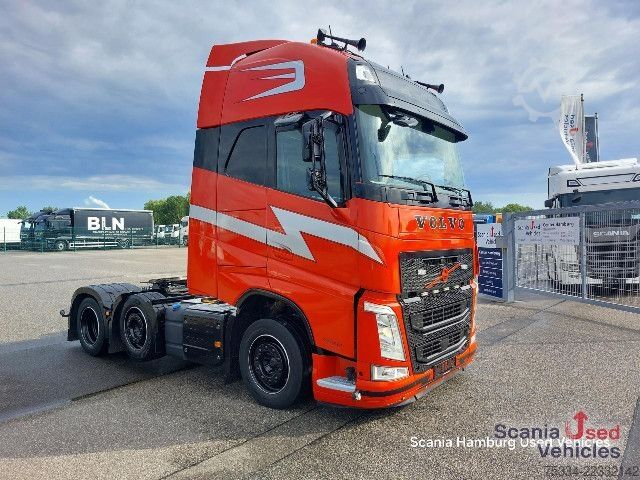Standard tractor unit Volvo FH 500 6x2/4