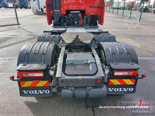 Standard tractor unit Volvo FH 500 6x2/4
