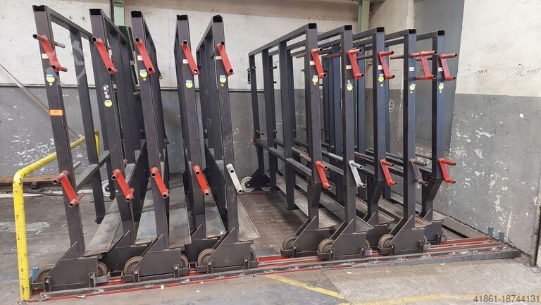 Verrijdbaar bordrek + 10 materiaalstandaards HEGLA KPL 32 M-BL