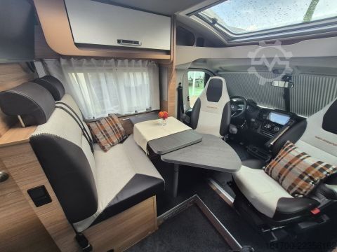 Halvintegreret autocamper Weinsberg CaraCompact 600 MEG EDITION [PEPPER] *2023*Lithium*AHK*Solar*MonoC*