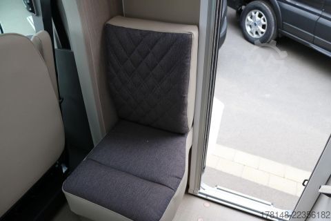 Przyczepa kempingowa/kamper Bürstner Lineo T 690 G