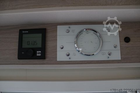 Przyczepa kempingowa/kamper Bürstner Lineo T 690 G