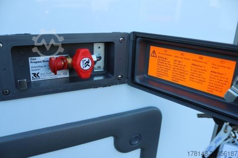 Przyczepa kempingowa/kamper Bürstner Lyseo TD 690 G Limited Edition