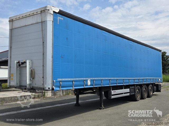 Semirimorchio con telone Schmitz Cargobull Semitrailer Curtainsider Standard
