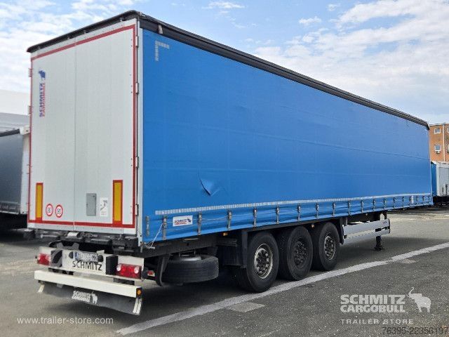 Semirimorchio con telone Schmitz Cargobull Semitrailer Curtainsider Standard