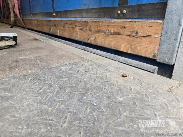 Semirimorchio con telone Schmitz Cargobull Semitrailer Curtainsider Standard