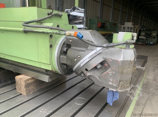 Mașină de frezat cu pat fix Correa A 25/25