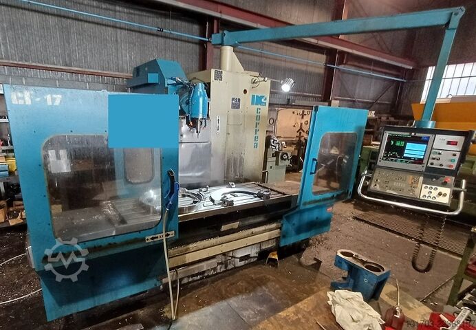 Freză CNC cu masă fixă CORREA CF 17 D
