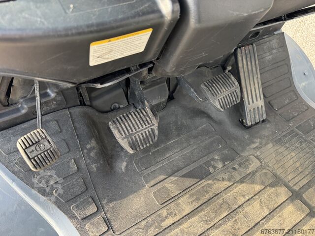 Toyota 02-8FDF30 Triplo 500 Freelift / Sideshift / Vorkenspreider Diesel 2011 TOYOTA 02-8FDF30 Triplo 500 Freelift / Sideshift / Vorkenspreider  Diesel 2011