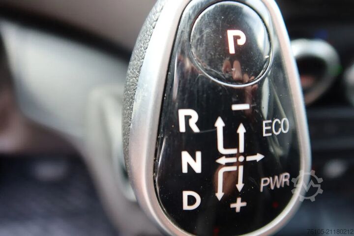 Bestelwagen Iveco 70-C 18 Automaat L3H3  C RIJBEWIJS