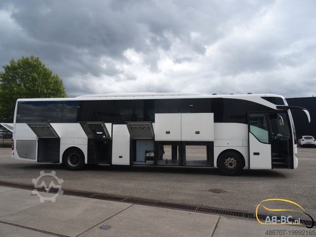 Motor coach MERCEDES-BENZ Tourismo RHD-M, 57 Sitze, Euro 6