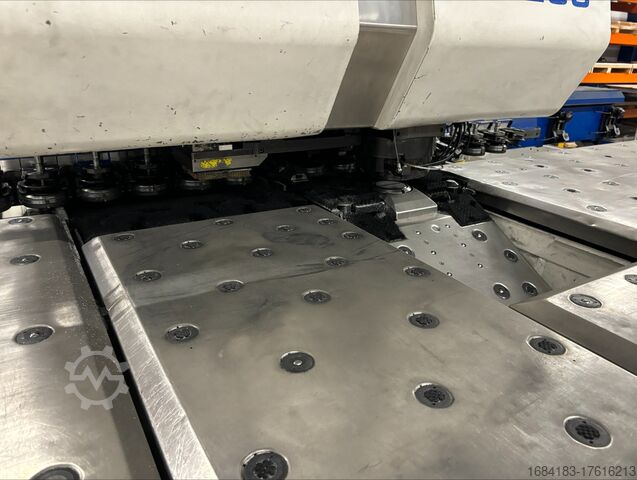 Punzonadora láser Trumpf Trumatic 600L