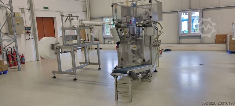 Bag packaging machine with 4-side seal. HASSIA-REDATRON GmbH FVT 12/24 Baliaci stroj do vreciek