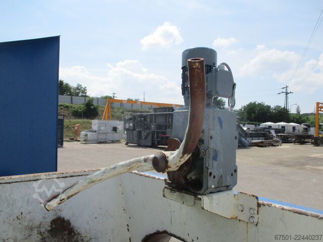 Impianto di triturazione con compressore rotativo H&G Screw compactor Schneckenverdichter (3522)