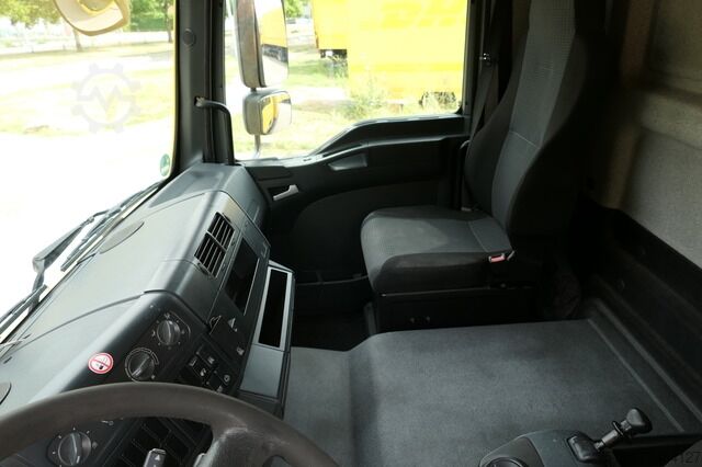 Autocarro con cassone man TGL 12.250