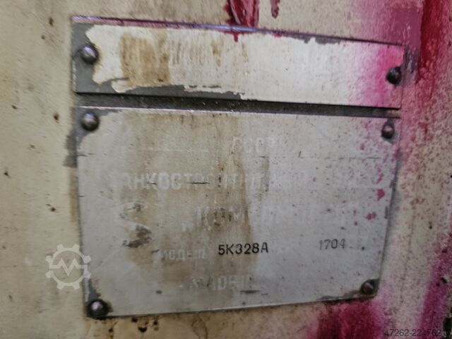 Fresadora de engranajes STANKOIMPORT 5K328A