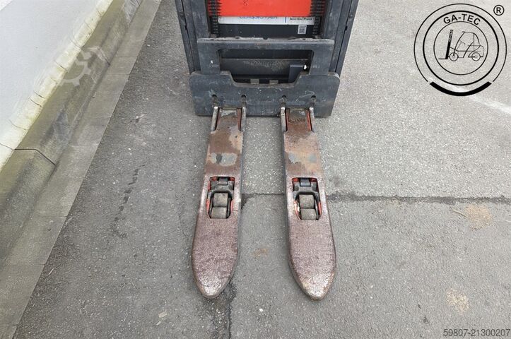 Handmatige stapelaar Linde L14i