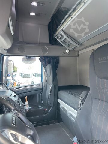 Standaard trekker DAF XF 530 FT con Presa di forza