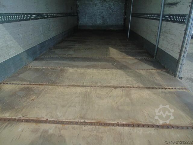 Bőrönd MAN TGM 15.250 + MANUAL + EURO 5 + LIFT