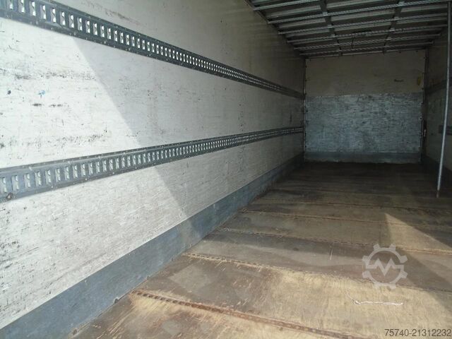 Bőrönd MAN TGM 15.250 + MANUAL + EURO 5 + LIFT