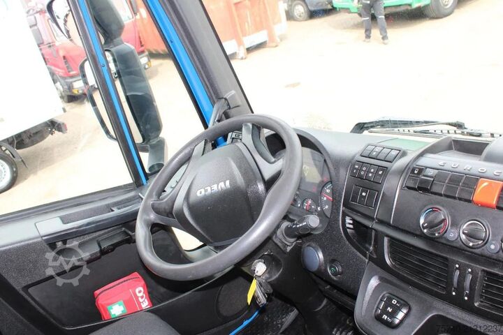 Kofer Iveco Eurocargo 120E21 + LIFT + EURO 6 + 2 PIECES IN ...