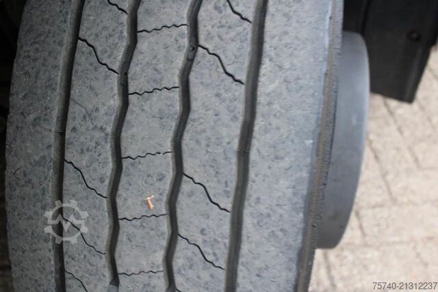 Kuffert Iveco Eurocargo 120E21 + LIFT + EURO 6 + 2 PIECES IN ...