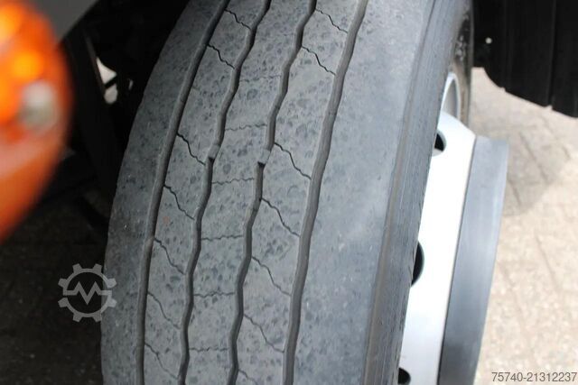 Kuffert Iveco Eurocargo 120E21 + LIFT + EURO 6 + 2 PIECES IN ...